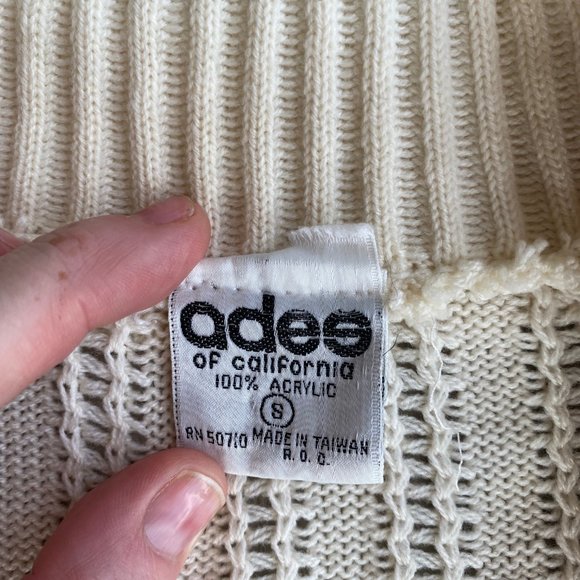 1960's to 70's Vintage Adee of California White Sweater - Picture 2 of 10